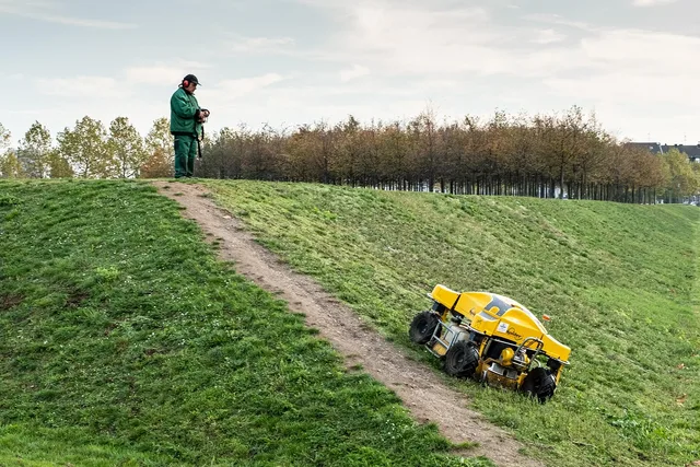 work, lawn, gardening, green, grass, summer, equipment, park, lawn care, lawn mower, landscape, landscaper, robot, gust, research, nature, mow, robotic lawnmower, automatically, lawn robot, lawn care, lawn care, lawn care, lawn care, lawn care, lawn mower. How to keep lawn care jobs on time without the jargon